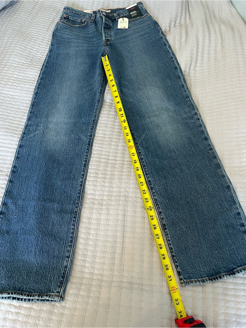 Levi’s Premium Ribcage Straight Jeans Sz 30 NWT High Rise Medium Wash - Picture 9 of 10